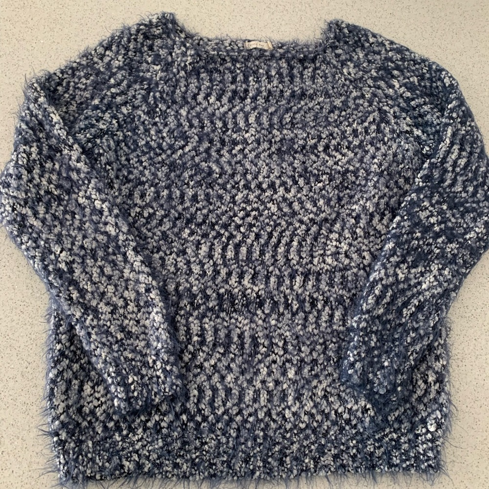 Style fax sweater